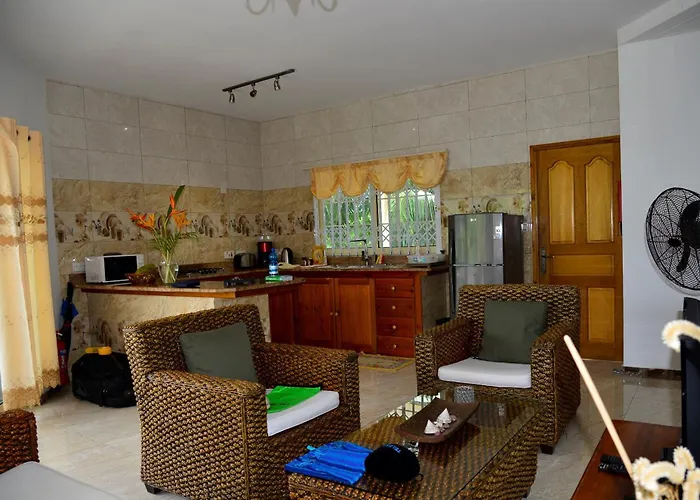 Horizon Selfcatering Apartment Beau Vallon (Mahe)
